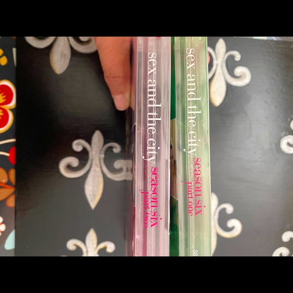 Sex and The City Season 6 - Picture 2 of 7